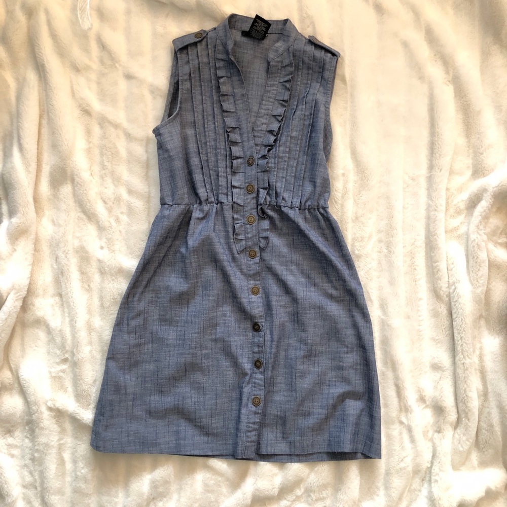 Sleeveless chambray dress, Size 4